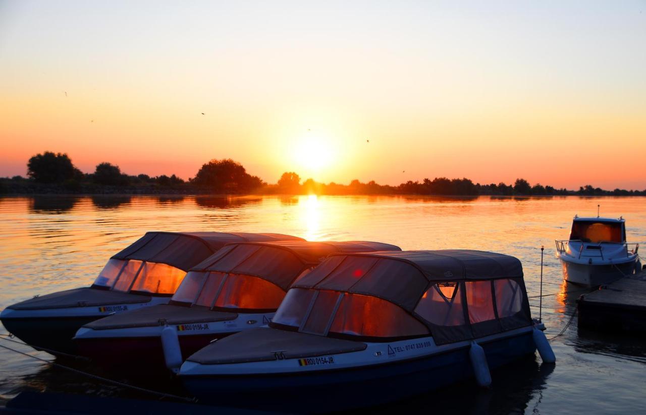 Hotel Sunrise Кришан Экстерьер фото