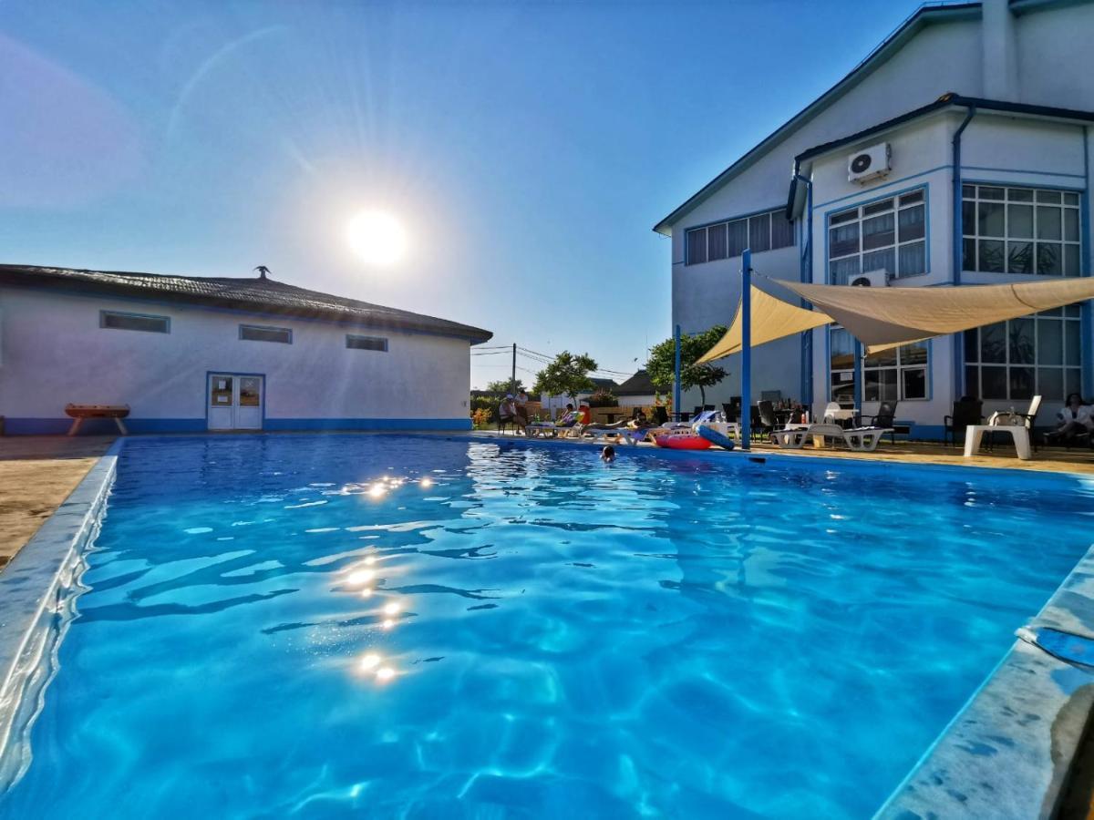Hotel Sunrise Кришан Экстерьер фото
